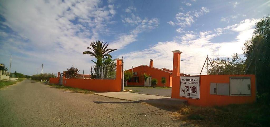 Agriturismo Santa Barbara Саррок Экстерьер фото